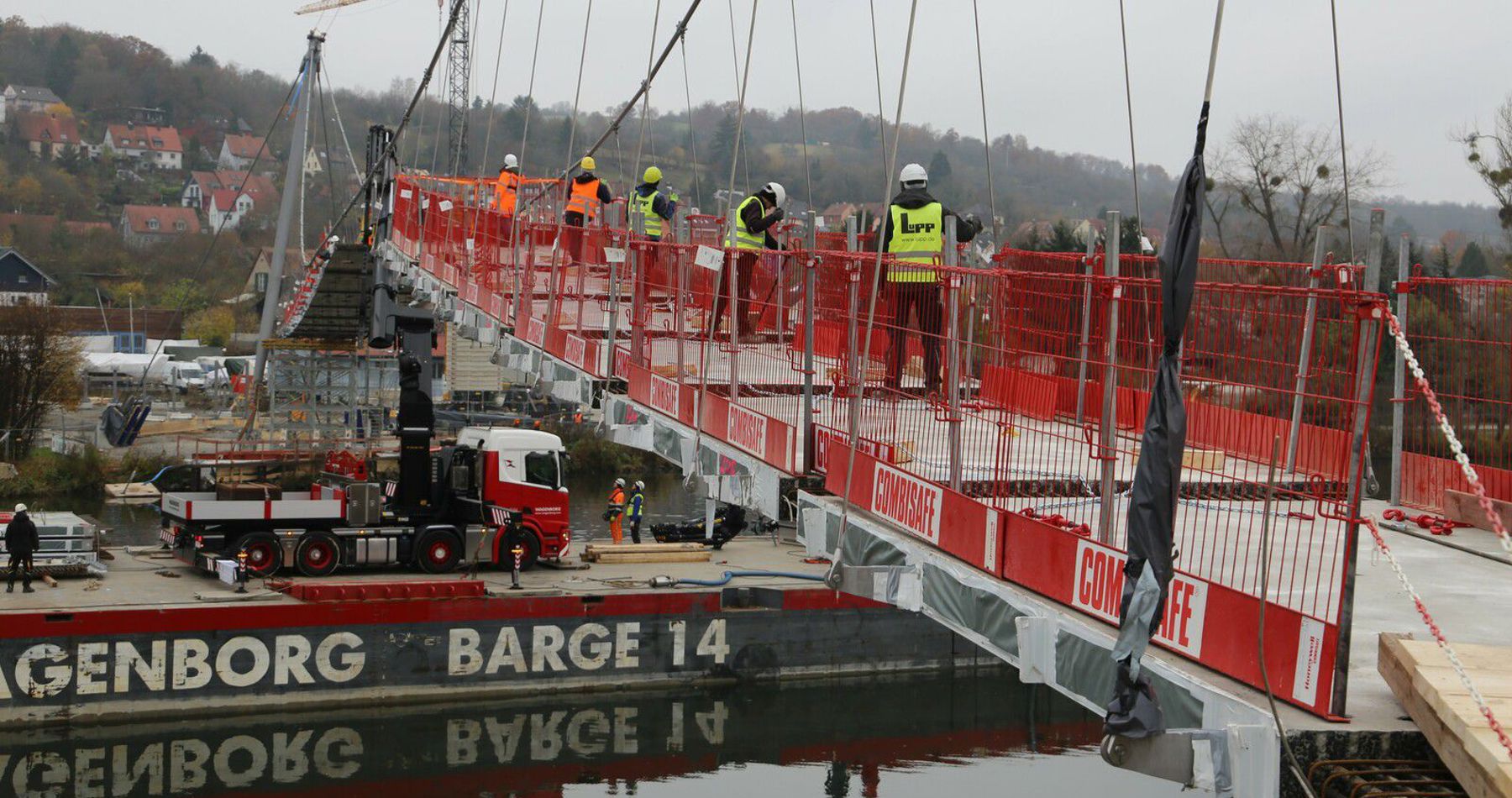 Verrassende oplossing voor voetgangersbrug