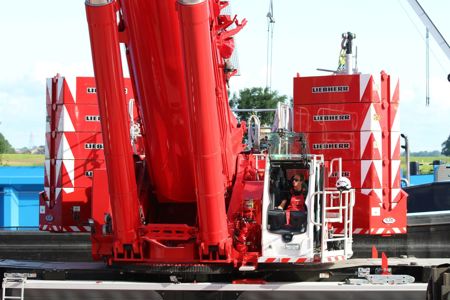 Uitbreiding Liebherr vloot bij Wagenborg Nedlift